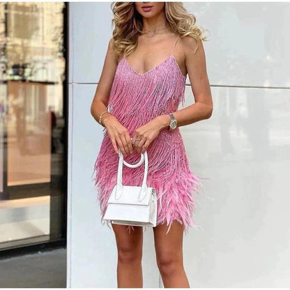 Minivestido elegante con detalle de plumas | Ajuste favorecedor