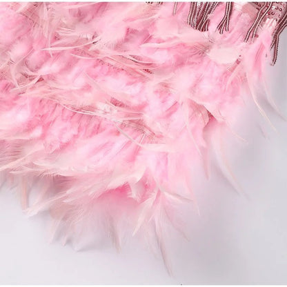 Minivestido elegante con detalle de plumas | Ajuste favorecedor