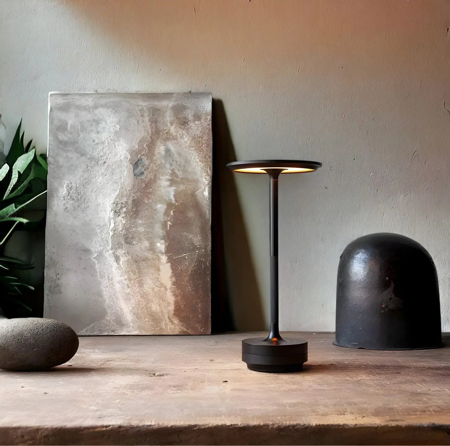 Lumora | Lámpara de Mesa LED Inalámbrica Ajustable 5