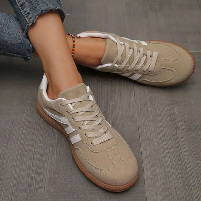 Mujer Zapatillas Bajas | Punta Ancha & Cierre de Cordones | Uso Diario