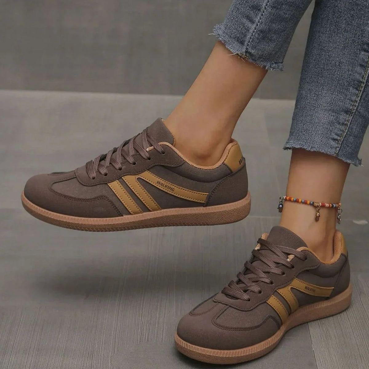 Mujer Zapatillas Bajas | Punta Ancha & Cierre de Cordones | Uso Diario