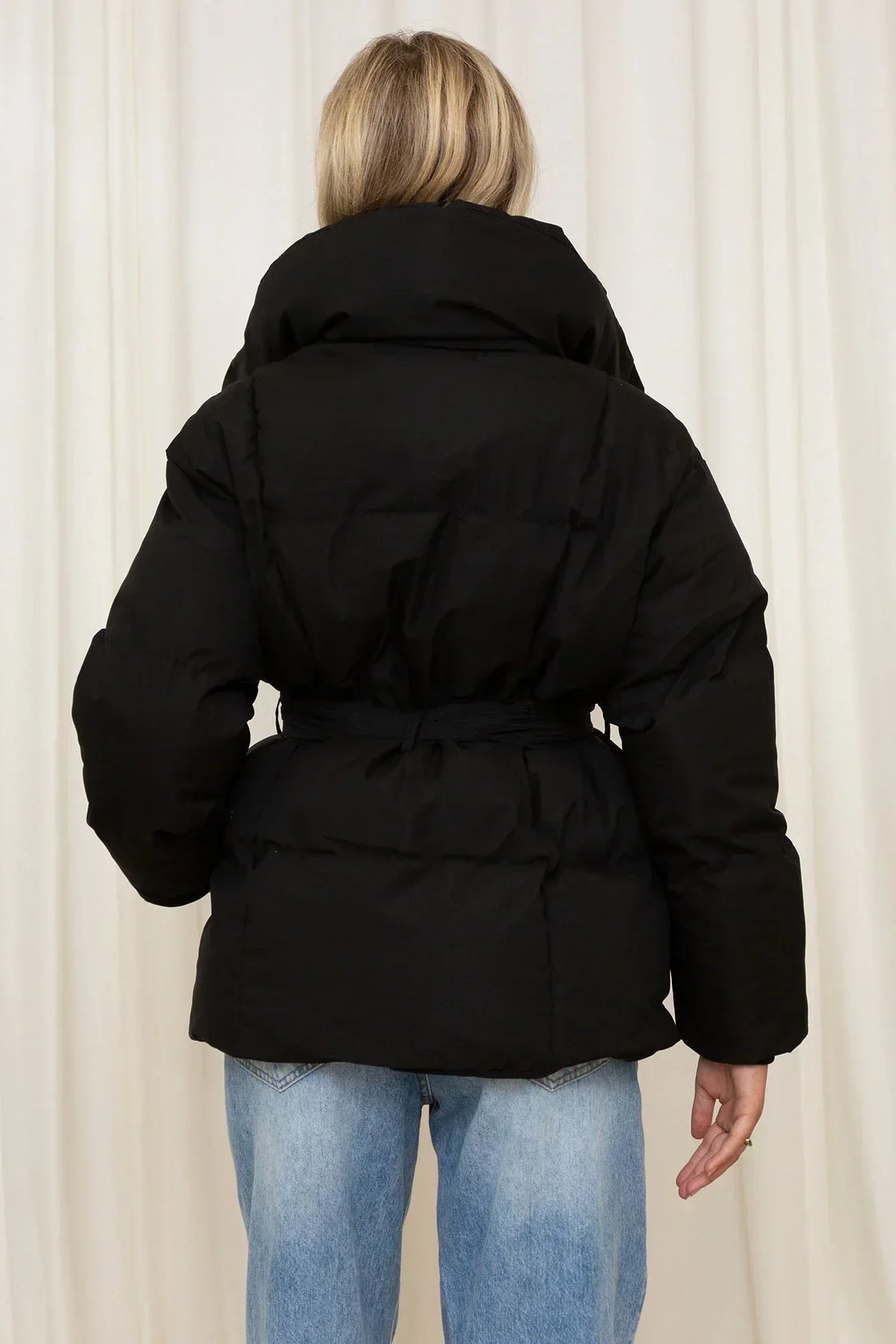Mujer Chaqueta Plumífero Corta | Cinturón Ajustable & Cuello Alto | Otoño e Invierno