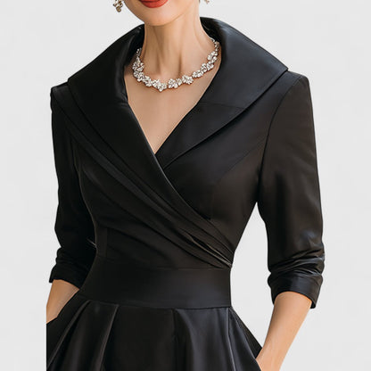 Vestido midi cruzado con escote en V y bolsillos | Manga tres cuartos