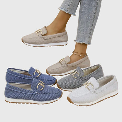 Mocasín de malla con hebilla para mujer | Suela antideslizante