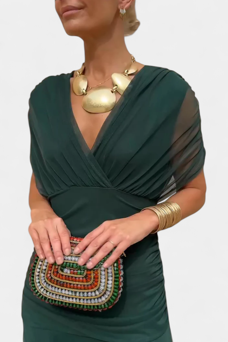 Elegante vestido largo con escote palabra de honor | Falda fluida