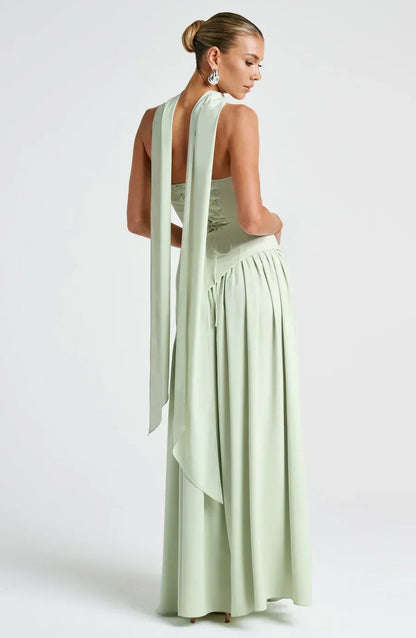 Vestido maxi sin mangas para mujer | Corte asimétrico con abertura lateral