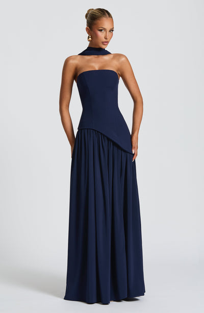 Vestido maxi sin mangas para mujer | Corte asimétrico con abertura lateral