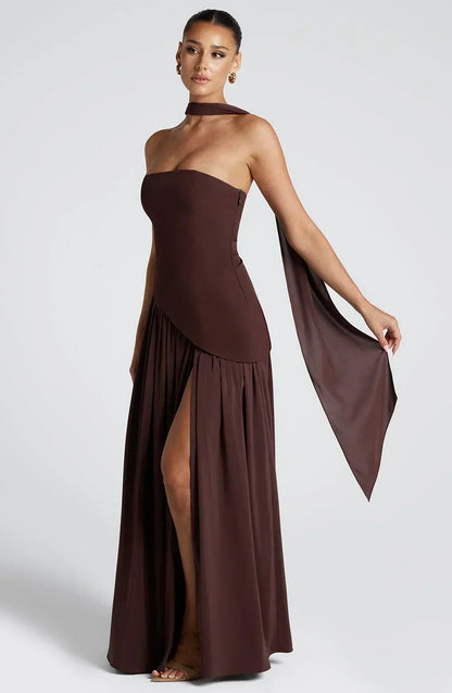 Vestido maxi sin mangas para mujer | Corte asimétrico con abertura lateral