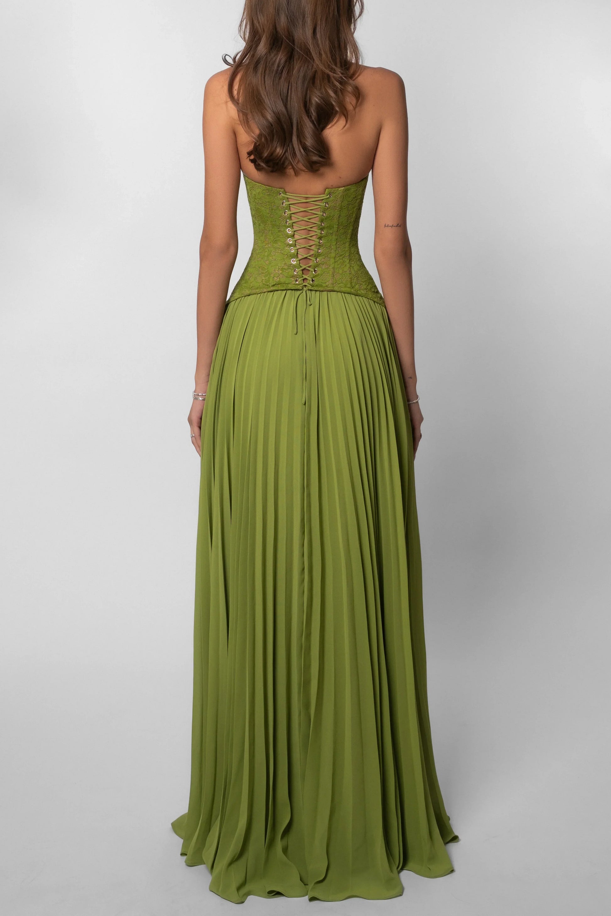 Vestido largo verde plisado con corsé para mujer | Elegante y fluido