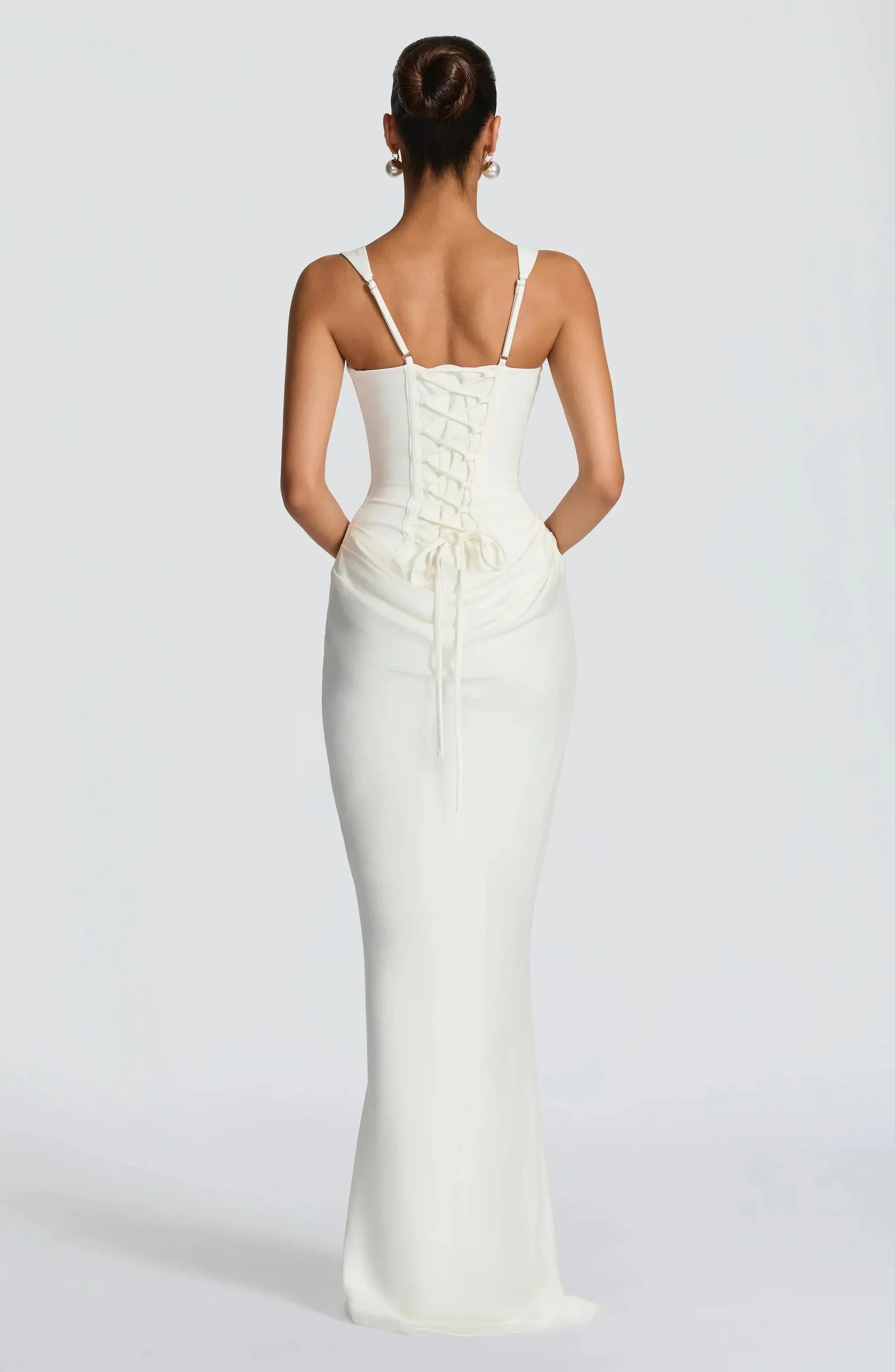 Vestido largo ajustado con espalda descubierta para mujer | Marrón