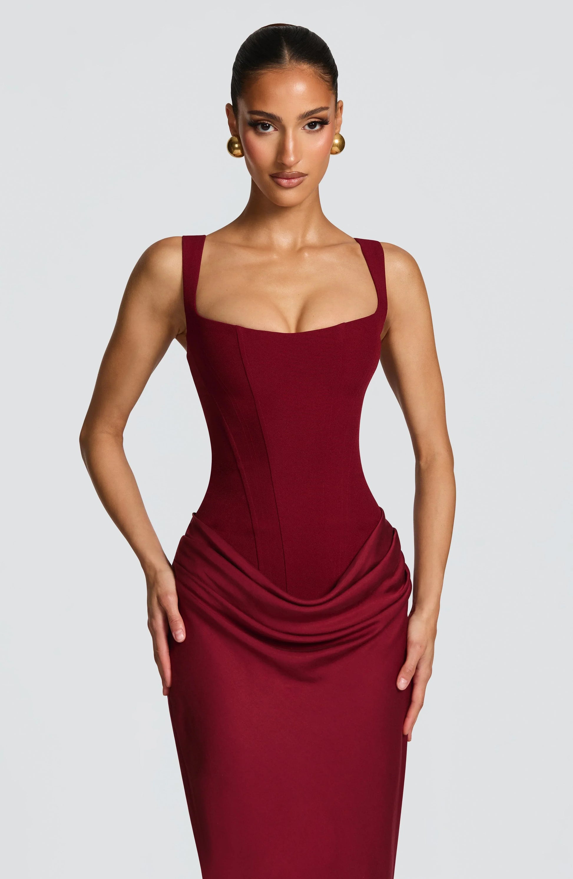 Vestido largo ajustado con espalda descubierta para mujer | Marrón