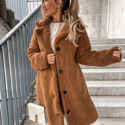 Mujer Abrigo Largo de Borrego | Corte Oversize & Cierre de Botones | Otoño e Invierno