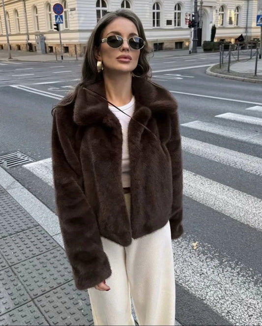 Mujer Abrigo Corto de Invierno | Cuello de Pelo Sintético & Hombreras | Otoño e Invierno